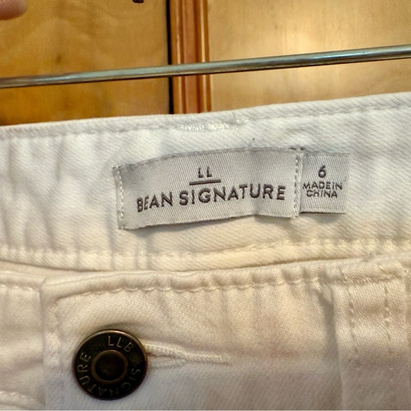 LL Bean Signature White Jeans - Picture 2 of 5